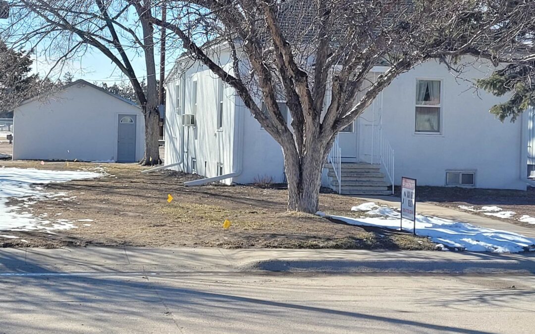 702 W 2nd Streeet, Oshkosh, NE