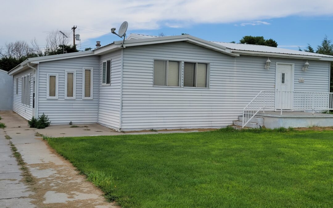 “Move In Ready” 4 Bedroom Home!