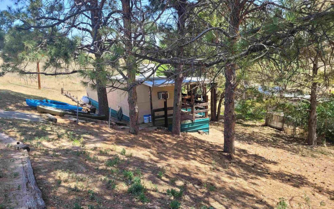 81 Otter Creek Lodge, Lewellen, NE