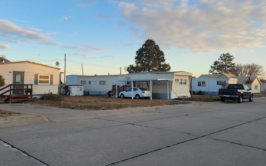 107 E 1st Street, Oshkosh, NE